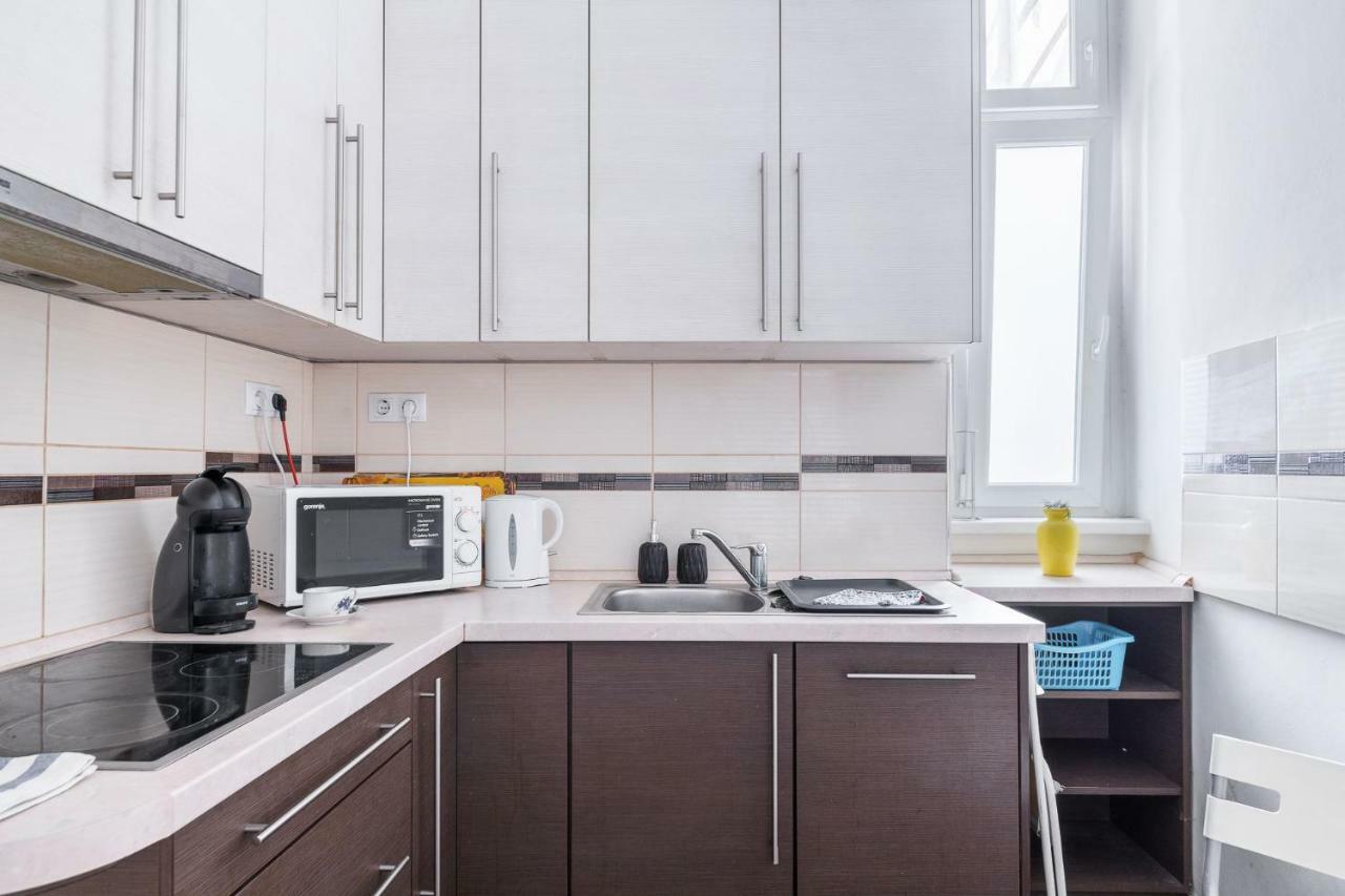 Izabella Home 2 ブダペスト エクステリア 写真
